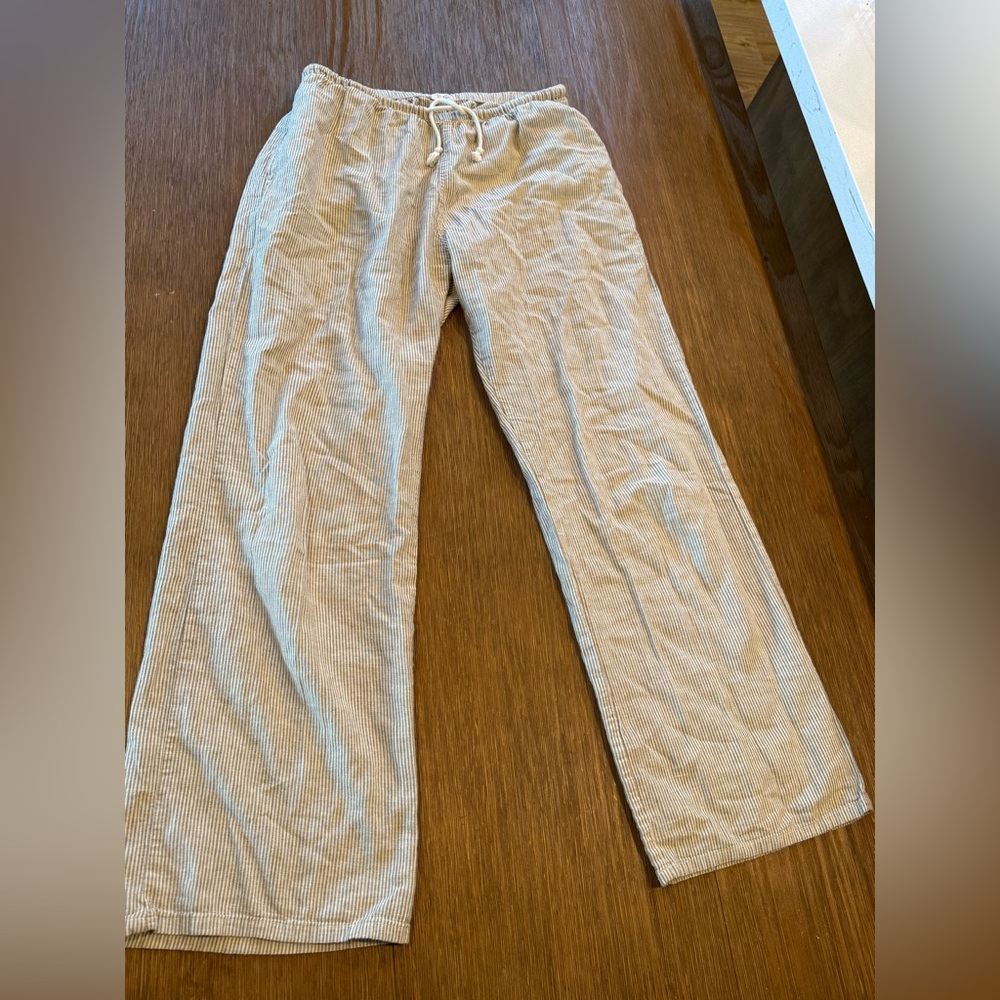 Brandy Melville Gray & White Pinstriped Pants